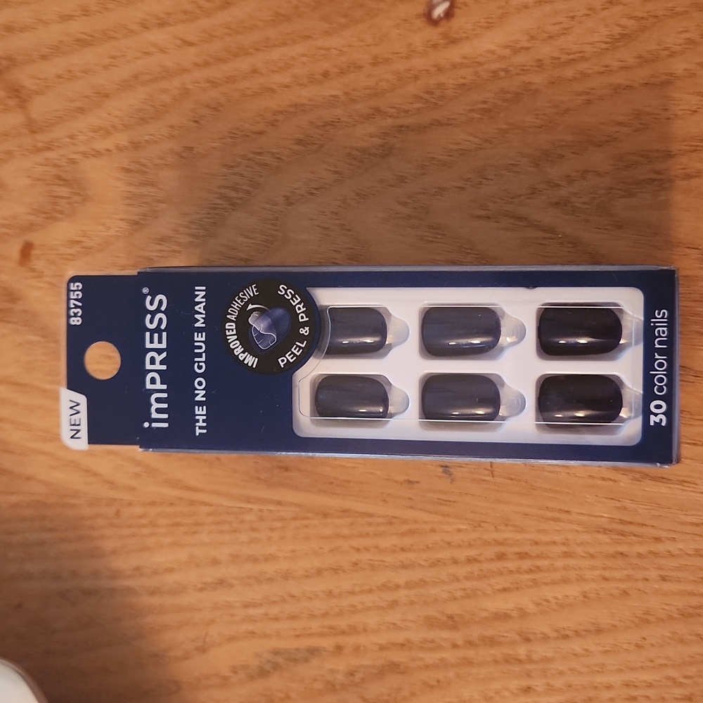 Impress press on nails